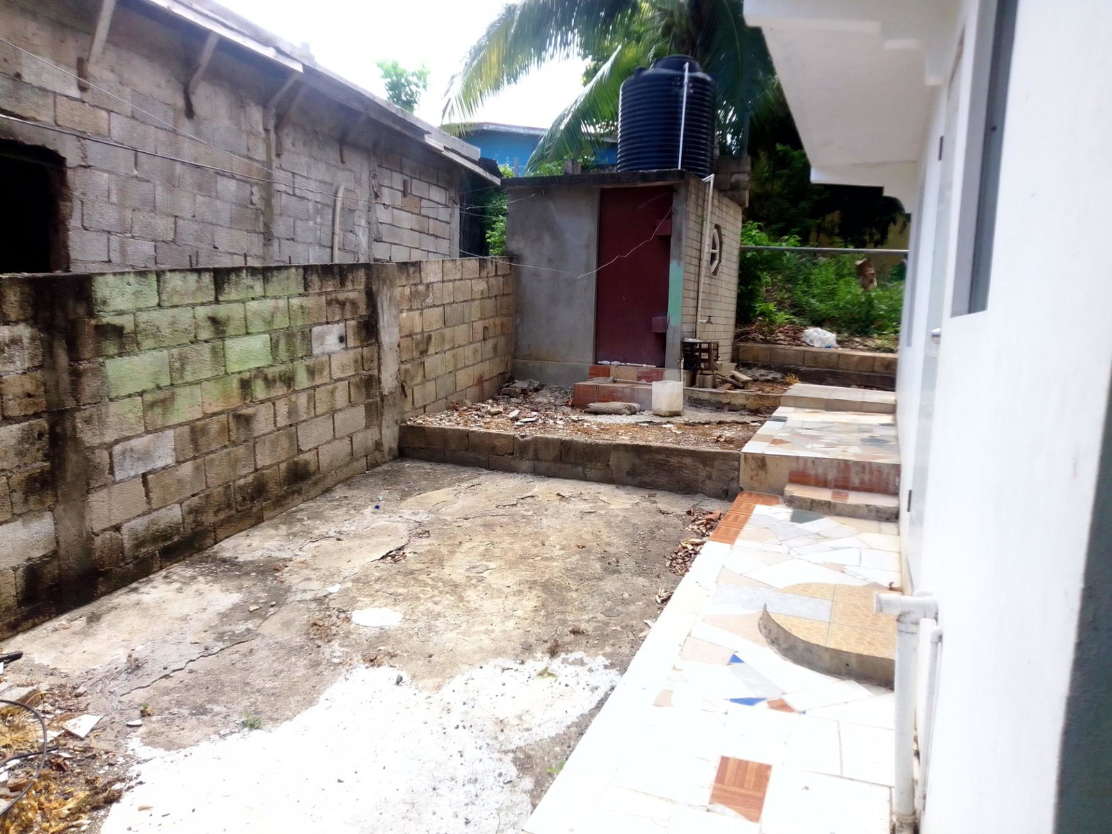 Second image of Threadlight, Denbigh in May Pen, Clarendon, Jamaica - property is For Sale