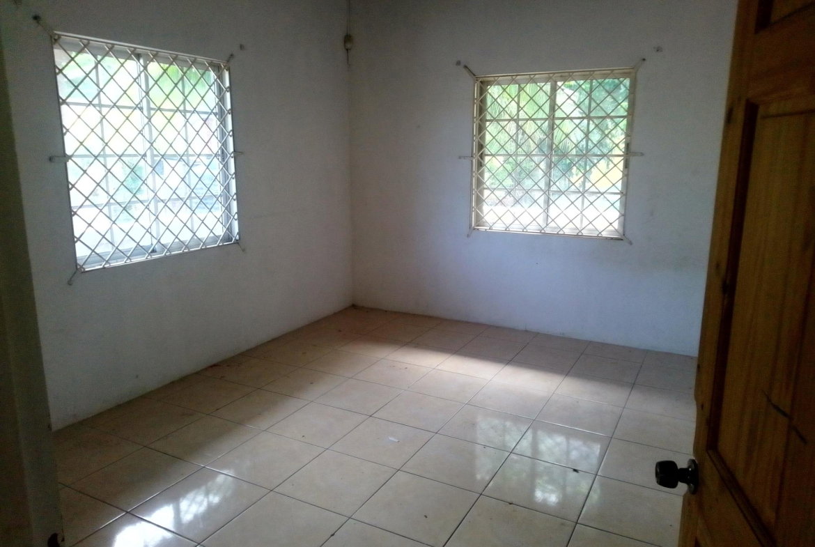 Sixth image of Threadlight, Denbigh in May Pen, Clarendon, Jamaica - property is For Sale