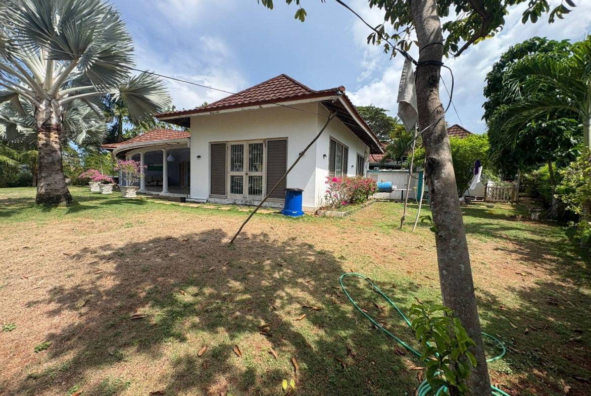 Nineteenth image of 4 Mary Sunley Crescent, Car in Runaway Bay, St. Ann, Jamaica - property is For Sale