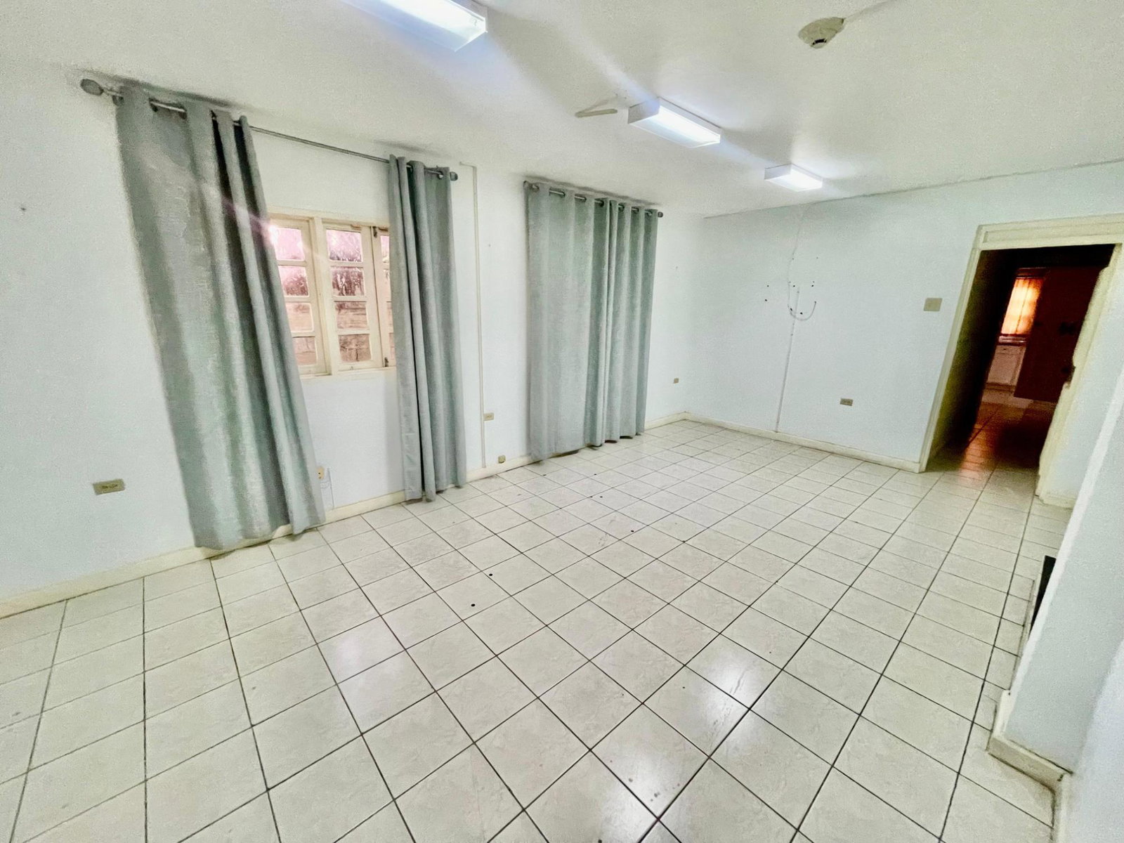 Sixth image of Braemar Avenue in Kingston 10, St. Andrew, Jamaica - property is For Rent