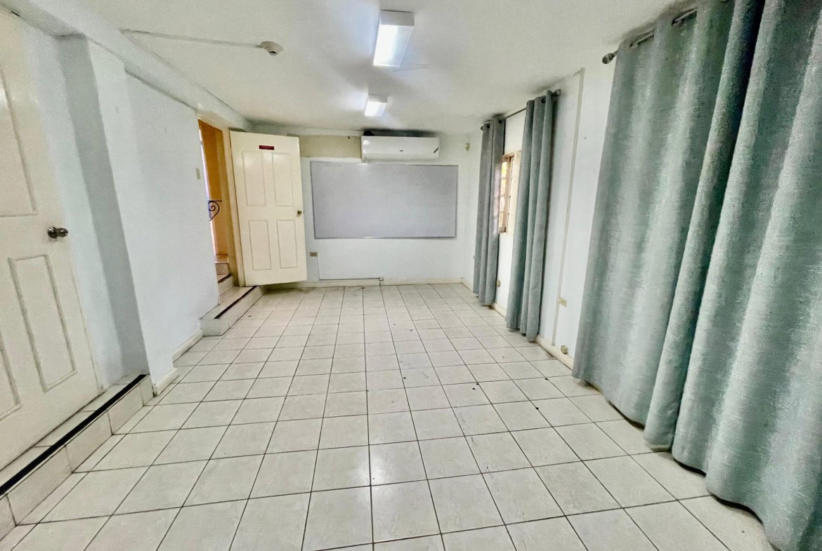 Seventh image of Braemar Avenue in Kingston 10, St. Andrew, Jamaica - property is For Rent