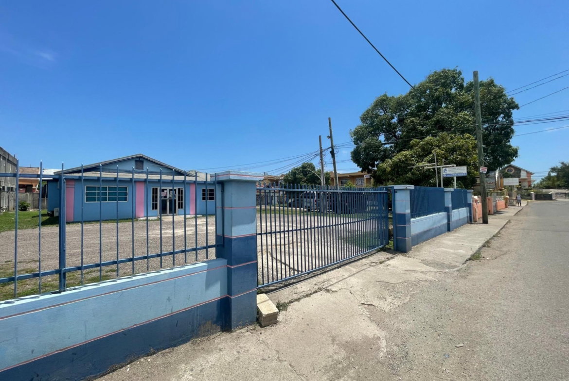 First image of 7a-7b Fernleigh Avenue in May Pen, Clarendon, Jamaica - property is For Sale