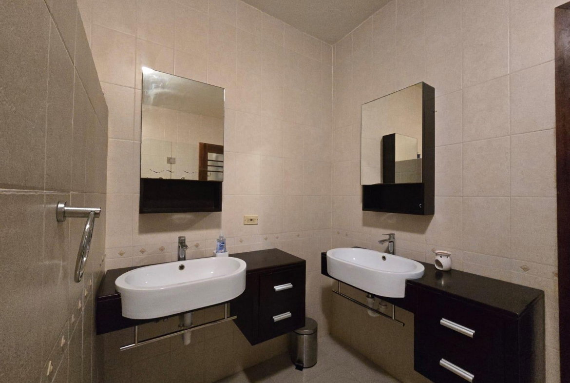 Thirteenth image of b 4a-121 Main Street in Ocho Rios, St. Ann, Jamaica - property is For Sale