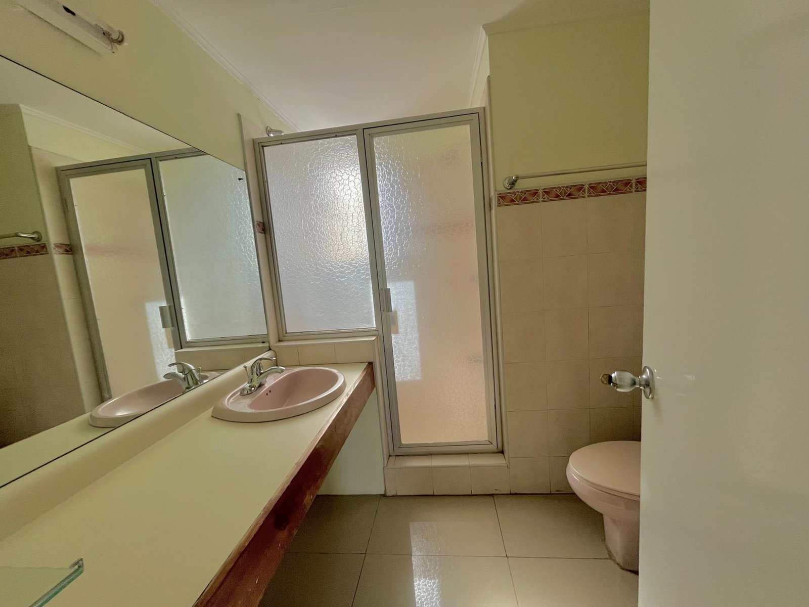 Eighth image of 16-22 Trafalgar Road in Kingston 5, St. Andrew, Jamaica - property is For Rent