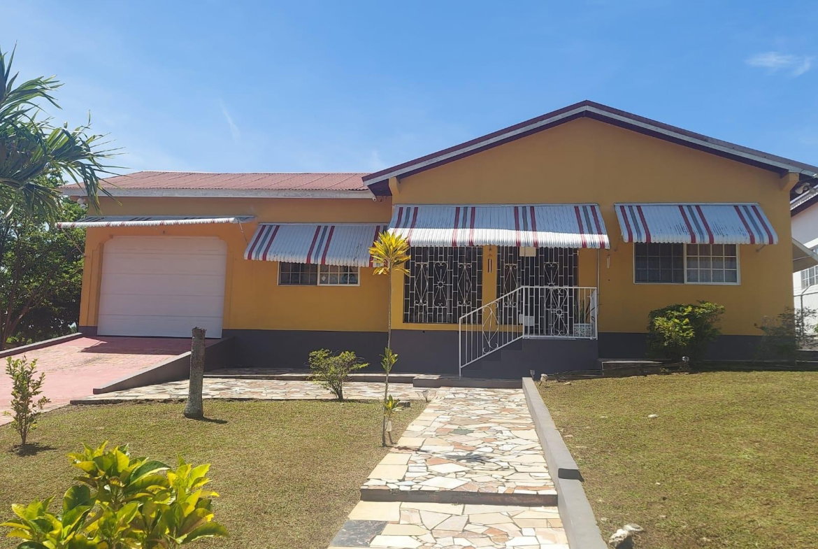 First image of 19 Horizon Park, Santa Cruz in Santa Cruz, St. Elizabeth, Jamaica - property is For Sale