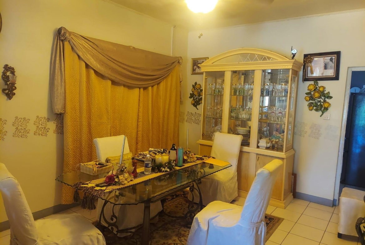 Fifth image of 19 Horizon Park, Santa Cruz in Santa Cruz, St. Elizabeth, Jamaica - property is For Sale