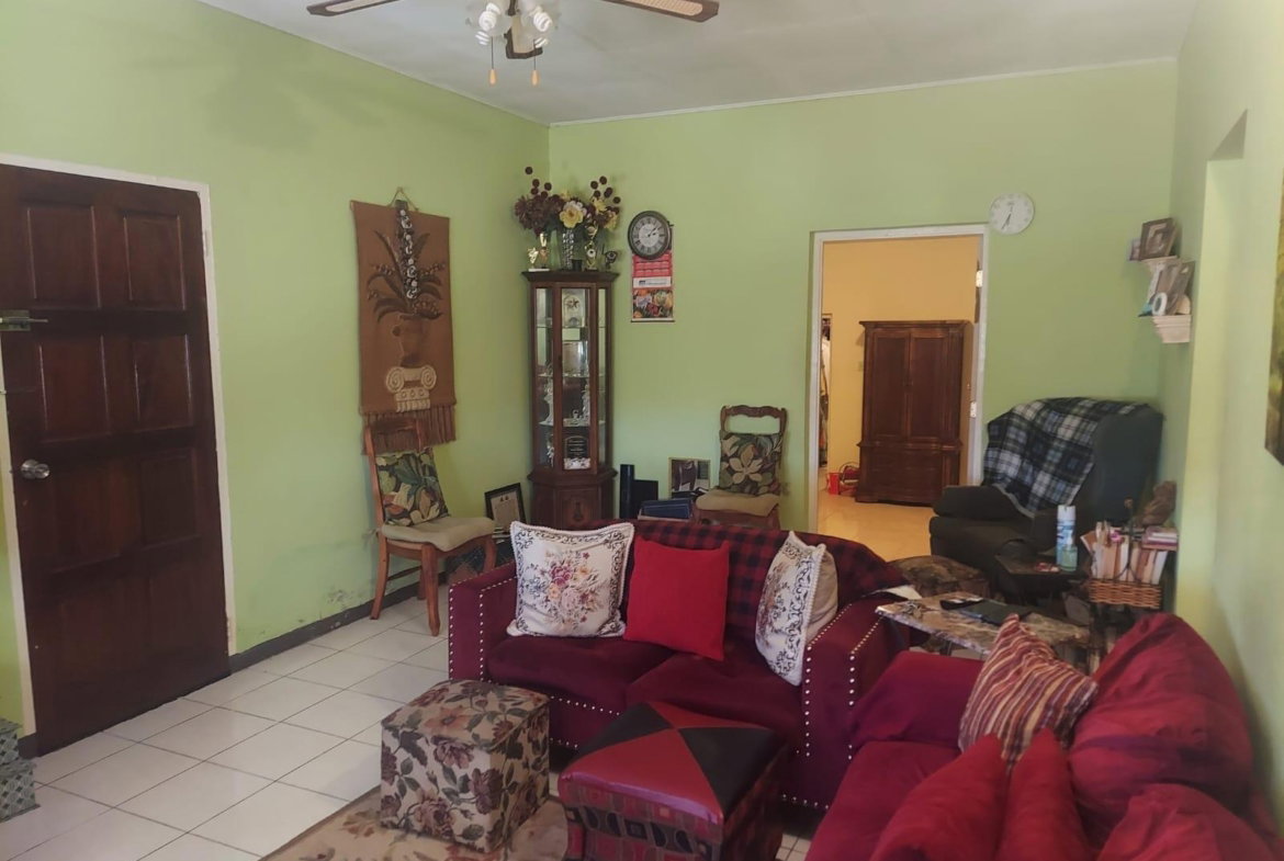 Sixth image of 19 Horizon Park, Santa Cruz in Santa Cruz, St. Elizabeth, Jamaica - property is For Sale