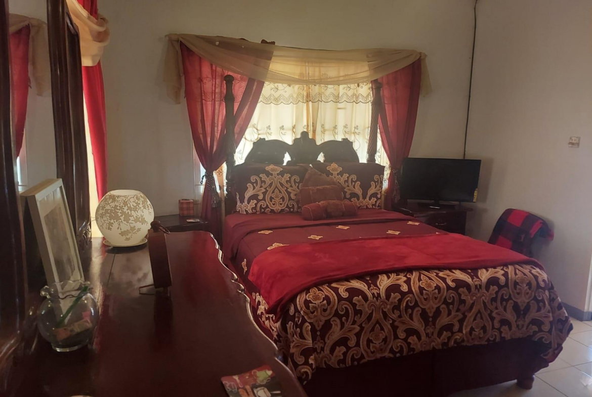 Seventh image of 19 Horizon Park, Santa Cruz in Santa Cruz, St. Elizabeth, Jamaica - property is For Sale