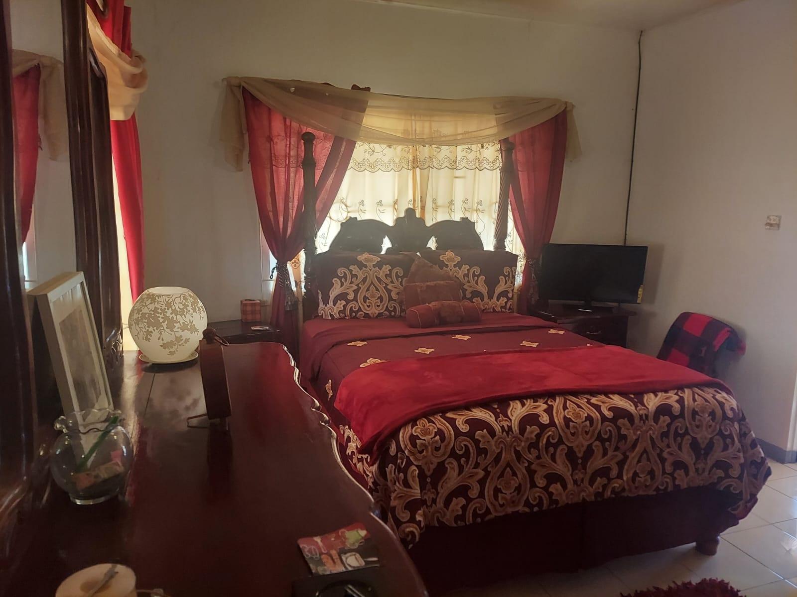 Seventh image of 19 Horizon Park, Santa Cruz in Santa Cruz, St. Elizabeth, Jamaica - property is For Sale