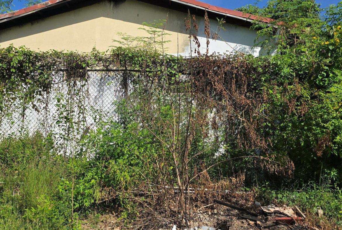 Ninth image of 5a Strachan Crescent in May Pen, Clarendon, Jamaica - property is For Sale
