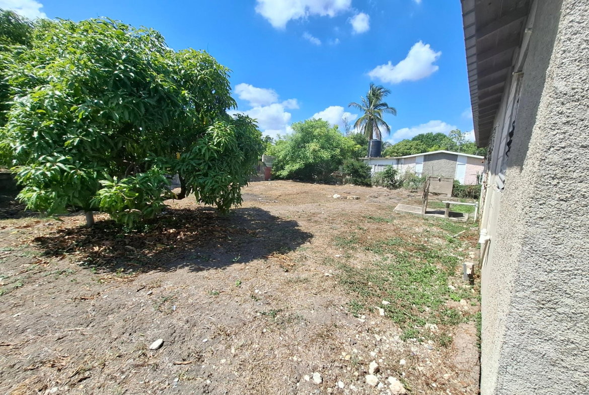 Second image of 34 Fairview Park in Spanish Town, St. Catherine, Jamaica - property is For Sale