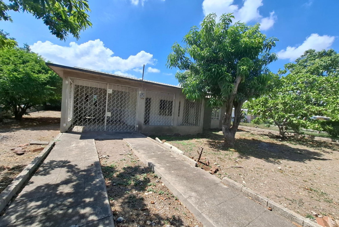 First image of 34 Fairview Park in Spanish Town, St. Catherine, Jamaica - property is For Sale