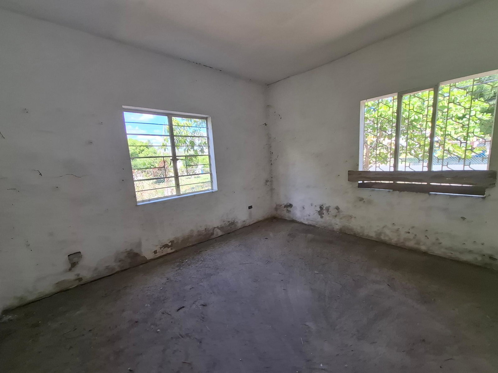 Fixer-Upper-3-Bedroom-House-for-Sale-in-Fairview-Park-St.-Catherine-Jamaica Fifth image of 34 Fairview Park in Spanish Town, St. Catherine, Jamaica - property is For Sale