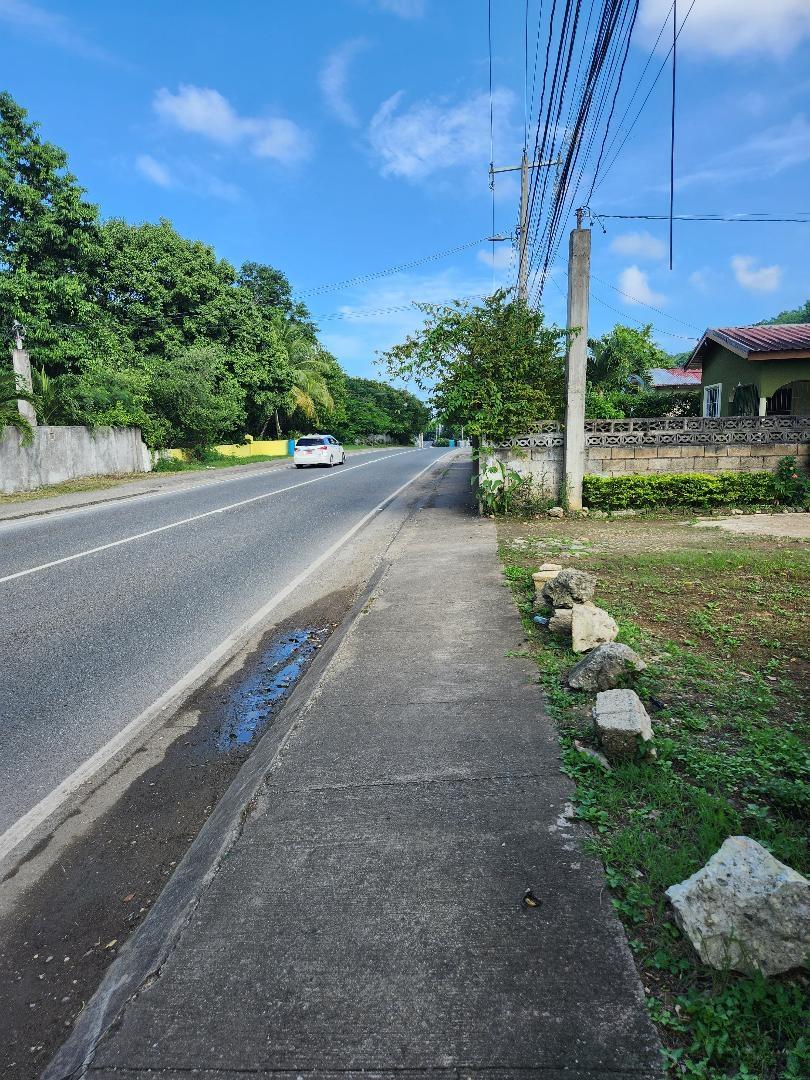Fixer-Upper-House-for-Sale-Near-James-Bond-Beach-St.-Mary-Jamaica Twenty-Second image of Race Course, Liberty Cast in Oracabessa, St. Mary, Jamaica - property is For Sale