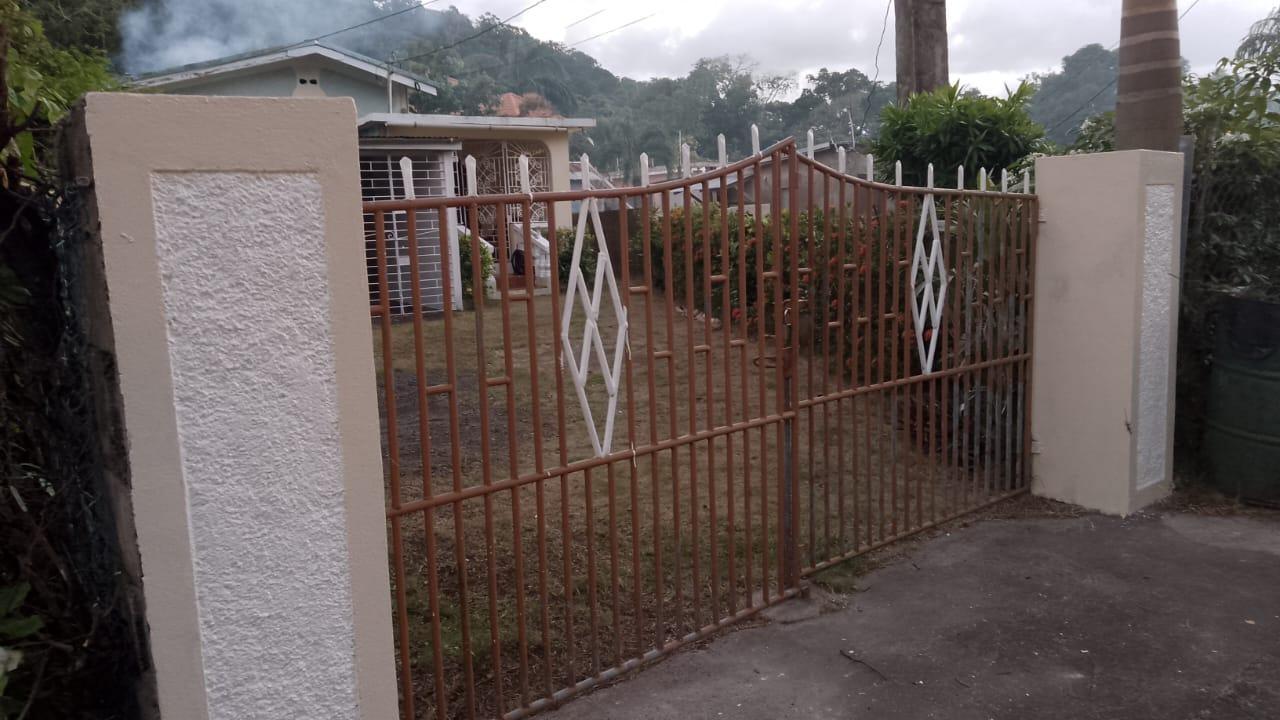 Fixer-Upper-House-for-Sale-Near-James-Bond-Beach-St.-Mary-Jamaica First image of Race Course, Liberty Cast in Oracabessa, St. Mary, Jamaica - property is For Sale