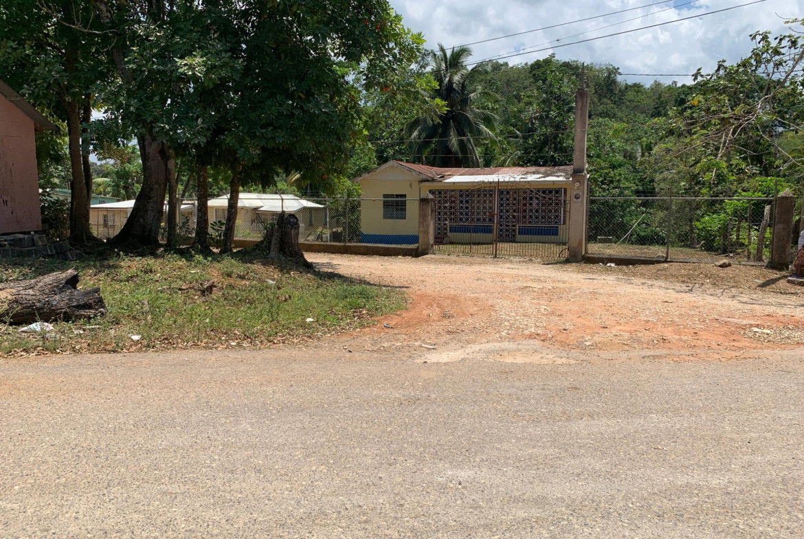 Eleventh image of Bunker's Hill in Bunkers Hill, Trelawny, Jamaica - property is For Sale