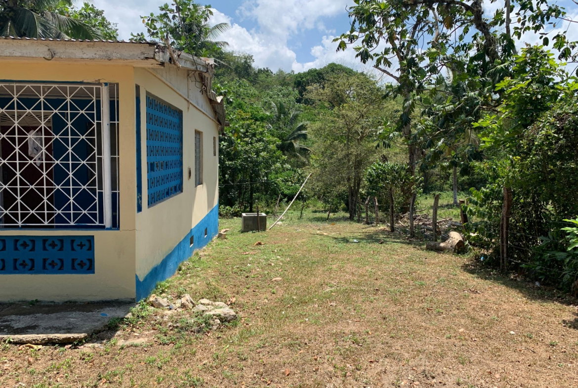 Third image of Bunker's Hill in Bunkers Hill, Trelawny, Jamaica - property is For Sale