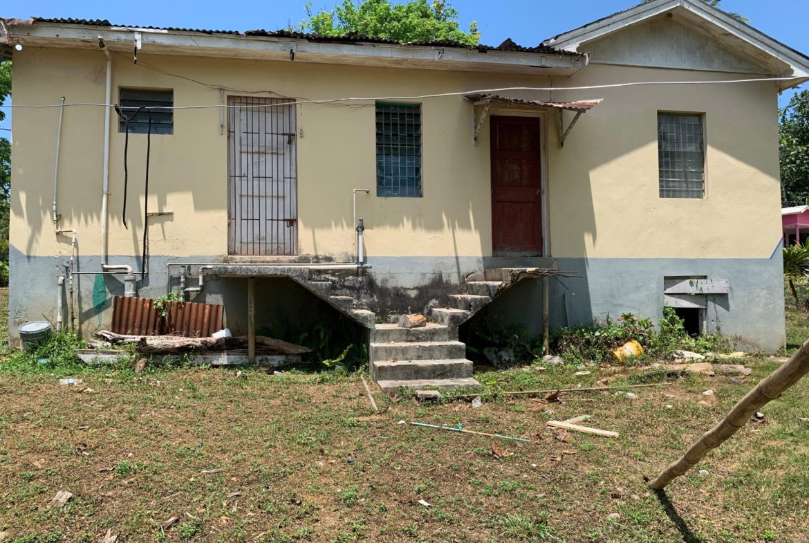 Fourth image of Bunker's Hill in Bunkers Hill, Trelawny, Jamaica - property is For Sale