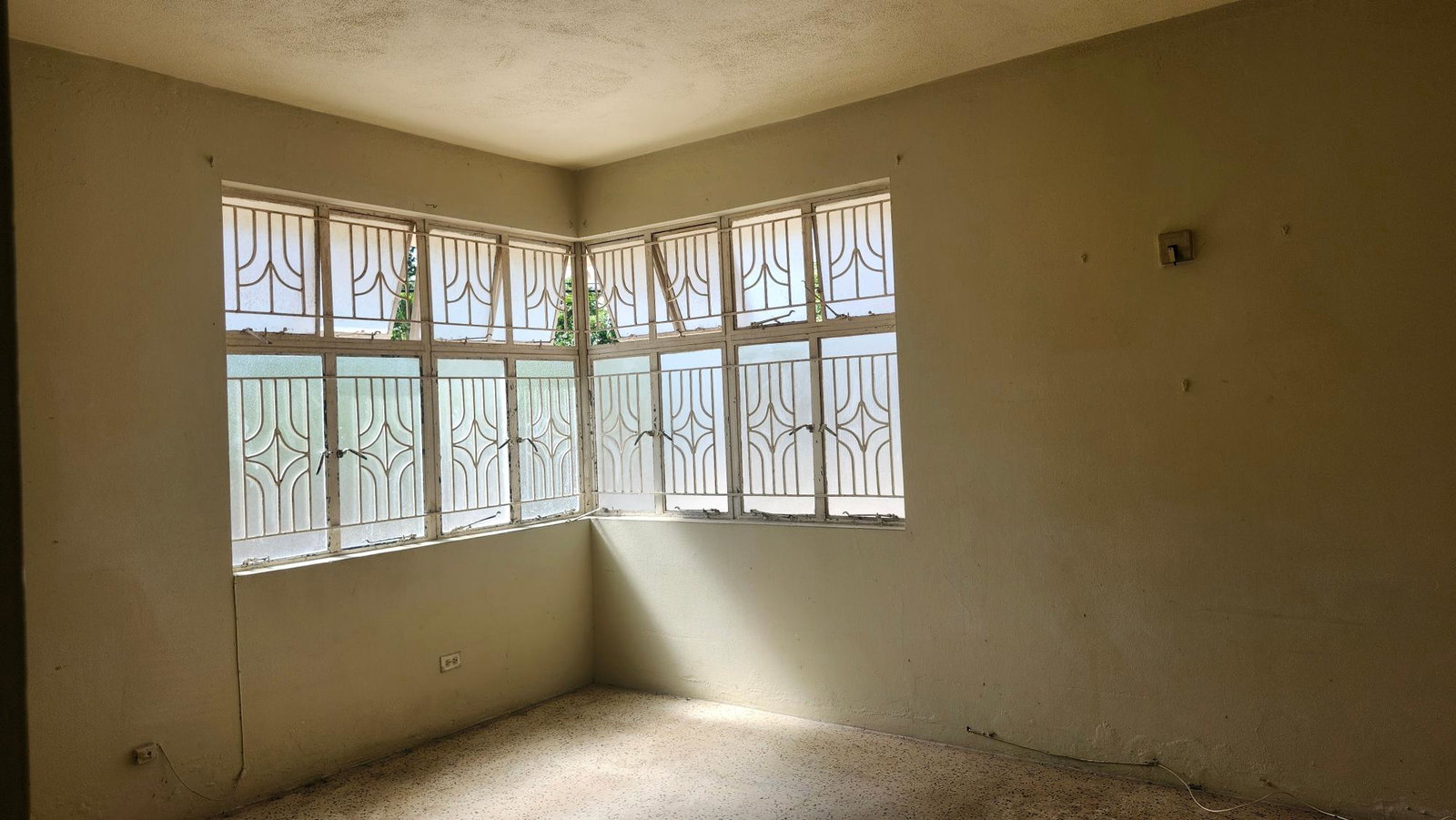 Sixteenth image of 18 Barrington Drive, Havenda in Kingston 19, St. Andrew, Jamaica - property is For Sale