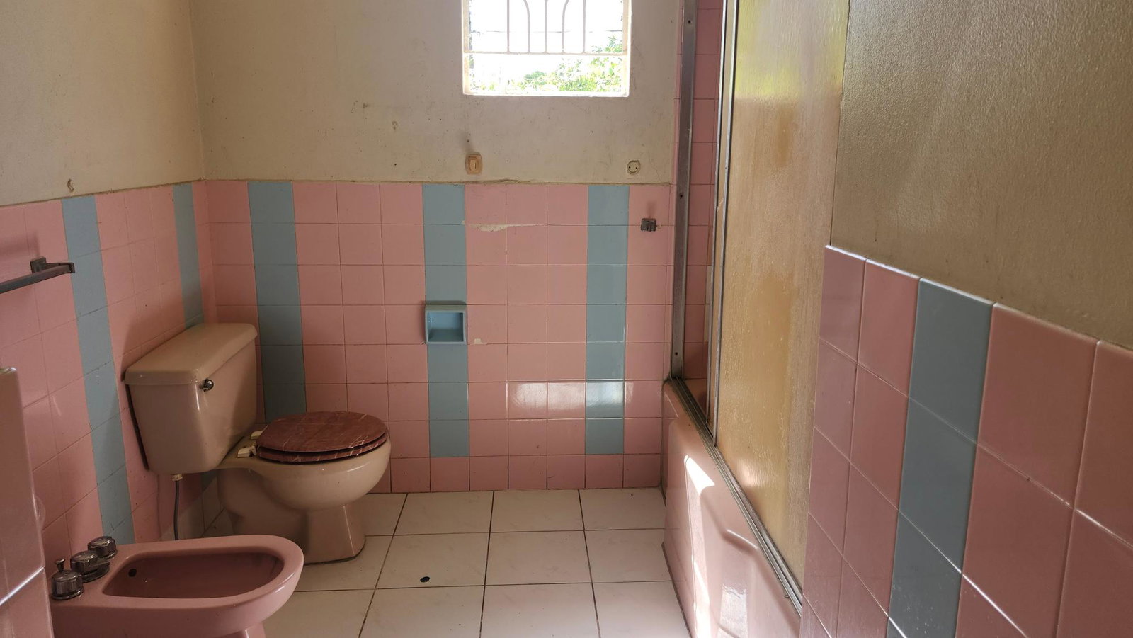 Eighteenth image of 18 Barrington Drive, Havenda in Kingston 19, St. Andrew, Jamaica - property is For Sale