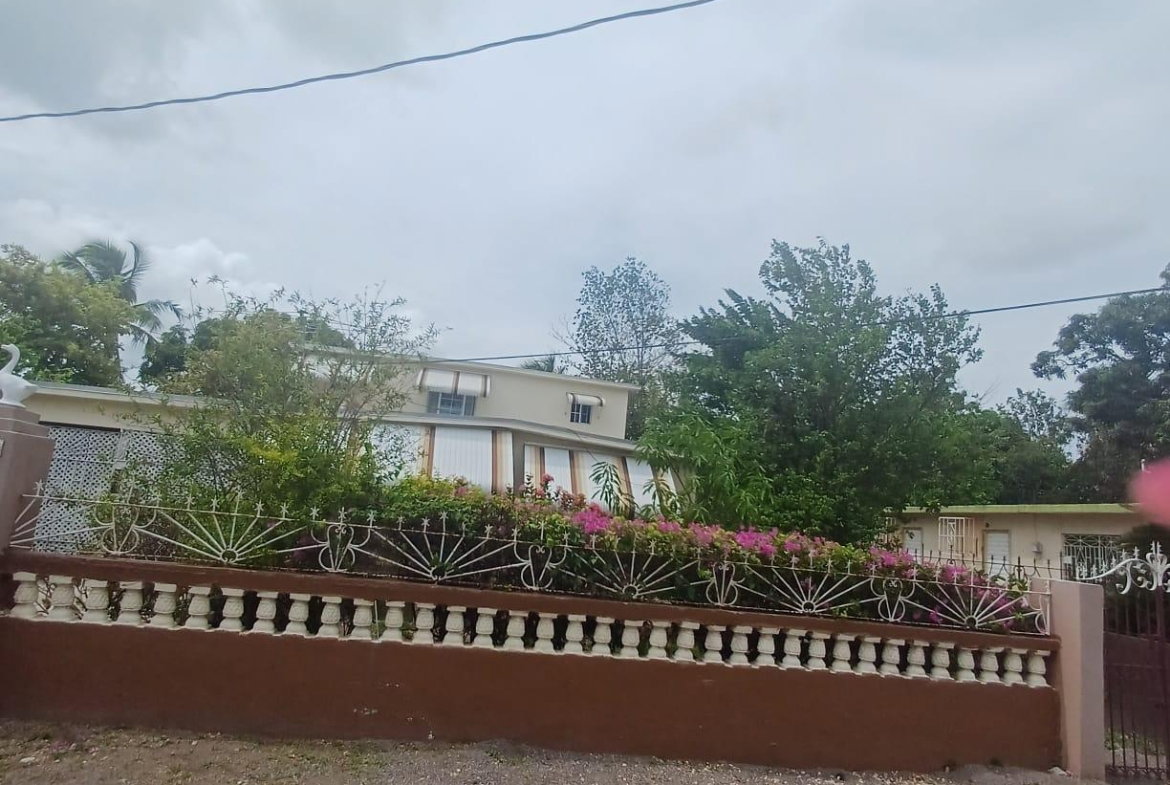 Third image of Vineyard Crescent in Bushy Park, St. Catherine, Jamaica - property is For Sale