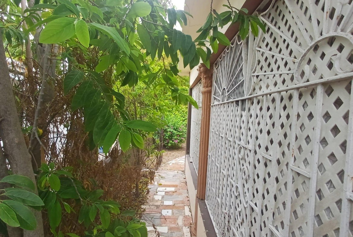 Fifth image of Vineyard Crescent in Bushy Park, St. Catherine, Jamaica - property is For Sale
