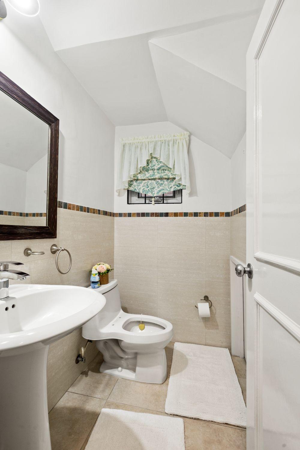 Eighth image of 7-3-5 Clieveden Avenue in Kingston 6, St. Andrew, Jamaica - property is For Rent