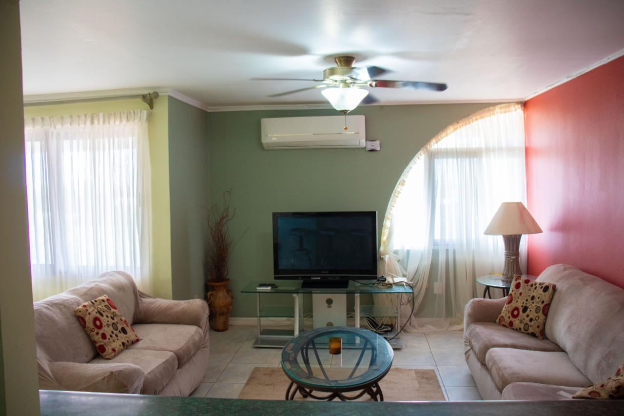 Eighteenth image of 29-11 Oxford Road in Kingston 5, St. Andrew, Jamaica - property is For Rent