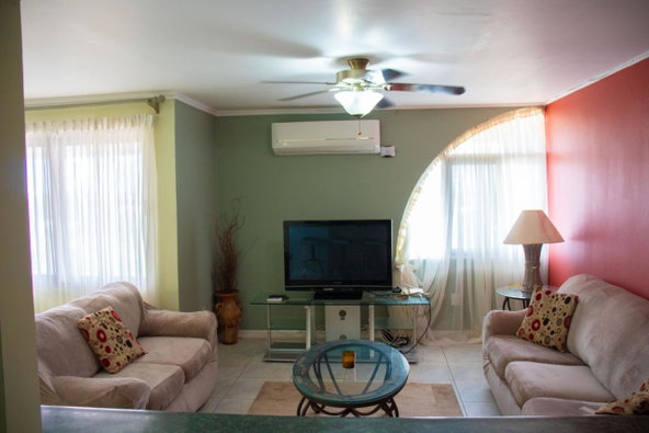 Eighteenth image of 29-11 Oxford Road in Kingston 5, St. Andrew, Jamaica - property is For Rent