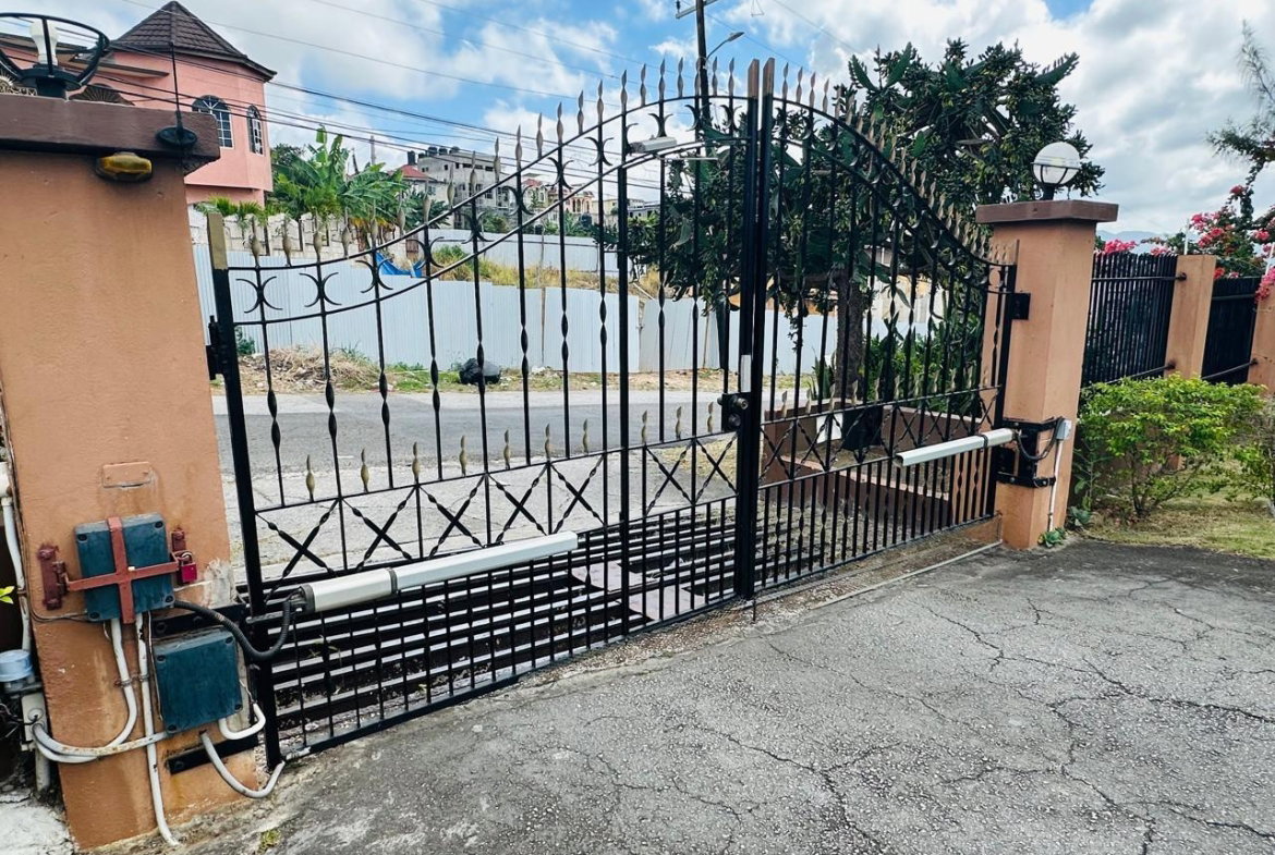 Twentieth image of 10- Bilton Apts Paradise Acre in Paradise Acres, St. James, Jamaica - property is For Sale