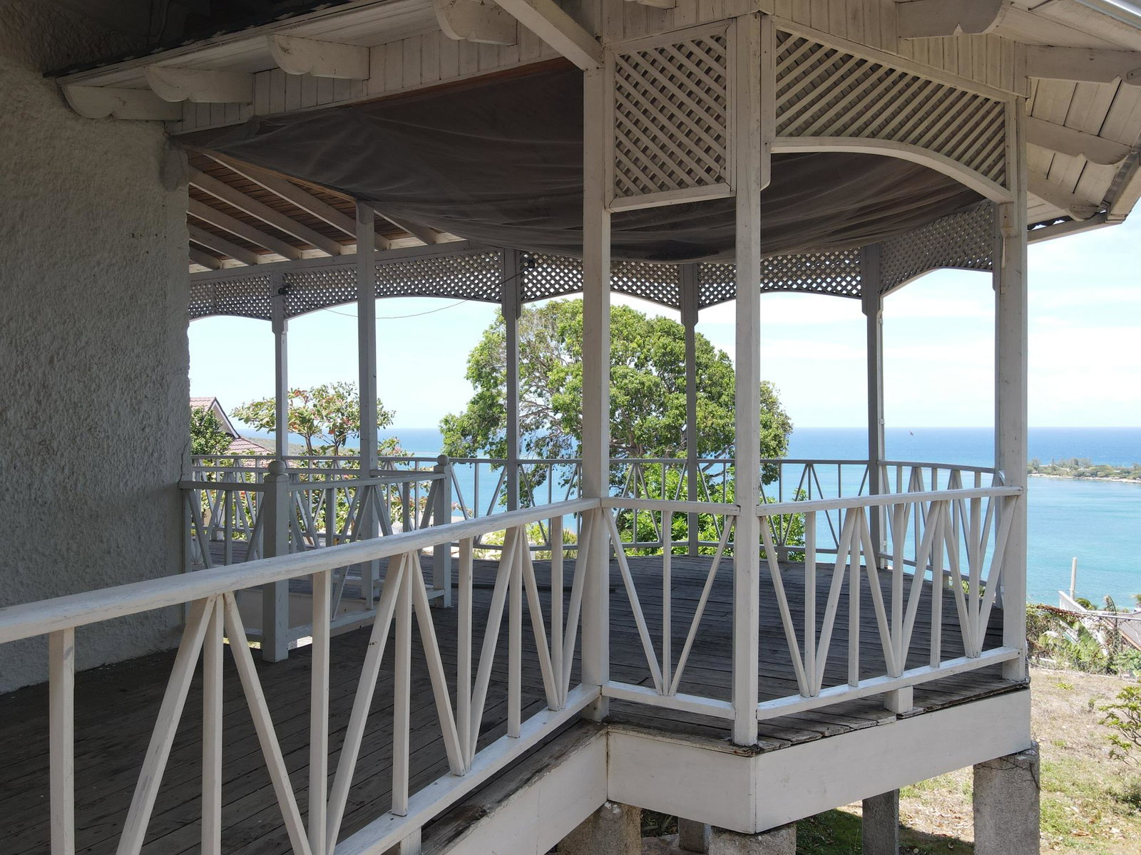 Grand-4-Bedroom-Oceanview-Estate-for-Sale-in-Discovery-Bay-St.-Ann-Jamaica Fourteenth image of Lot 11-16 Discovery Bay in Discovery Bay, St. Ann, Jamaica - property is For Sale