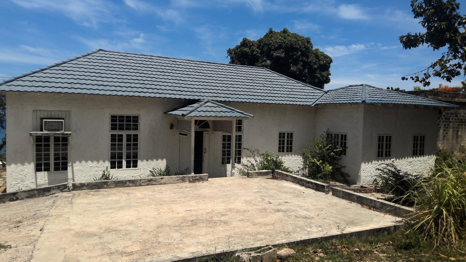 Grand-4-Bedroom-Oceanview-Estate-for-Sale-in-Discovery-Bay-St.-Ann-Jamaica Twenty-Second image of Lot 11-16 Discovery Bay in Discovery Bay, St. Ann, Jamaica - property is For Sale