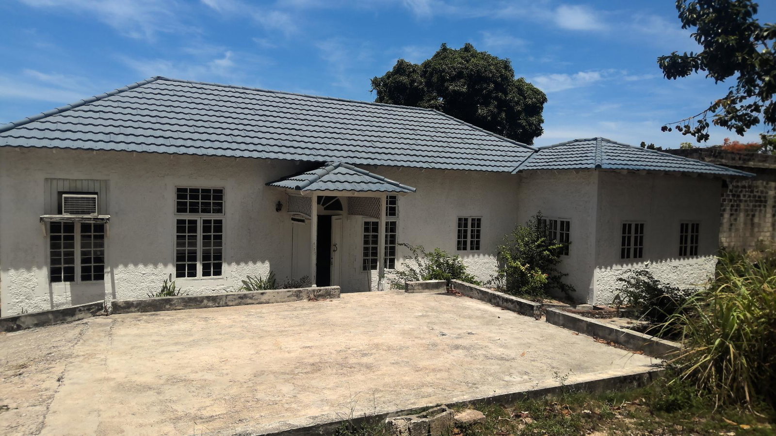 Grand-4-Bedroom-Oceanview-Estate-for-Sale-in-Discovery-Bay-St.-Ann-Jamaica Twenty-Third image of Lot 11-16 Discovery Bay in Discovery Bay, St. Ann, Jamaica - property is For Sale