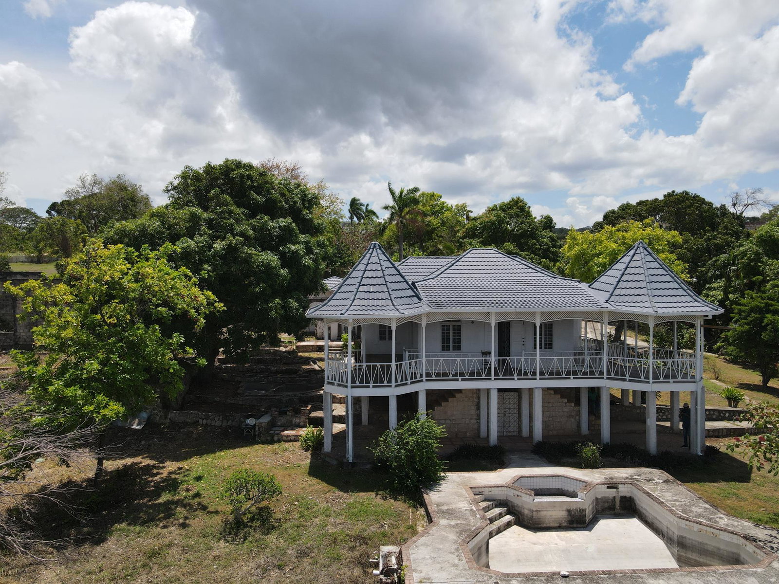 Grand-4-Bedroom-Oceanview-Estate-for-Sale-in-Discovery-Bay-St.-Ann-Jamaica Fourth image of Lot 11-16 Discovery Bay in Discovery Bay, St. Ann, Jamaica - property is For Sale