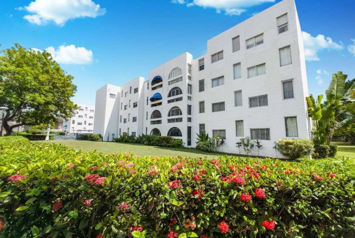 Second image of 1h West-17 Kingsway in Kingston 10, St. Andrew, Jamaica - property is For Sale
