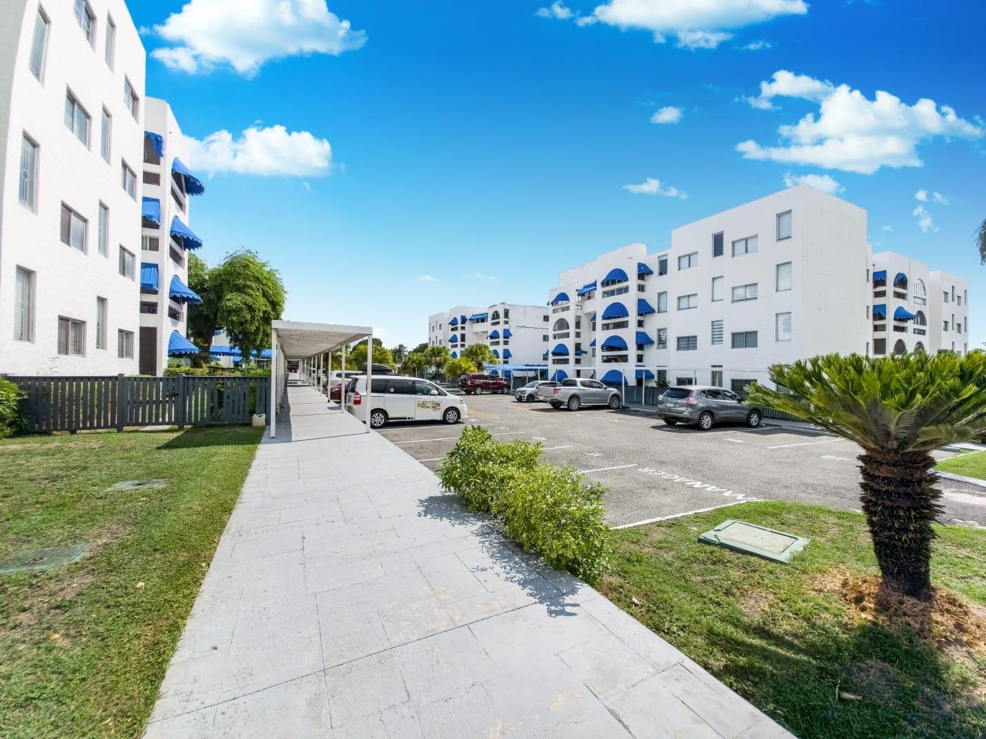 Twenty-First image of 1h West-17 Kingsway in Kingston 10, St. Andrew, Jamaica - property is For Sale