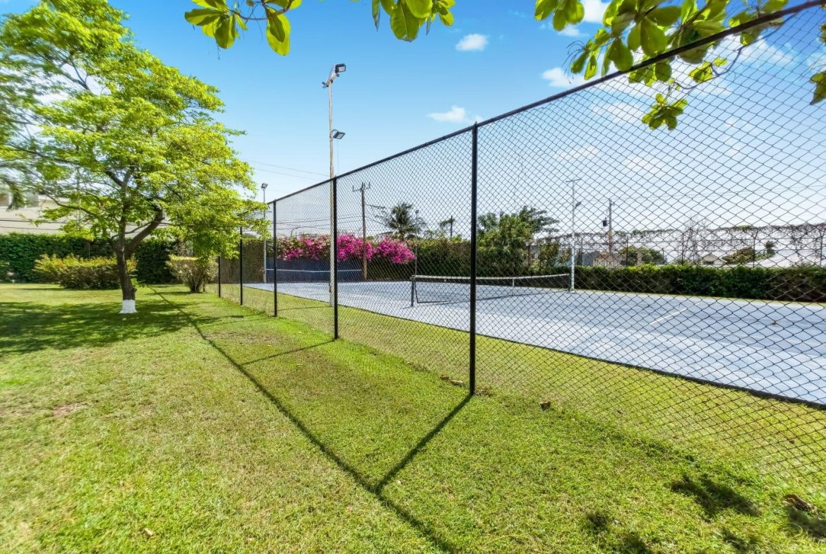 Twenty-Fifth image of 1h West-17 Kingsway in Kingston 10, St. Andrew, Jamaica - property is For Sale