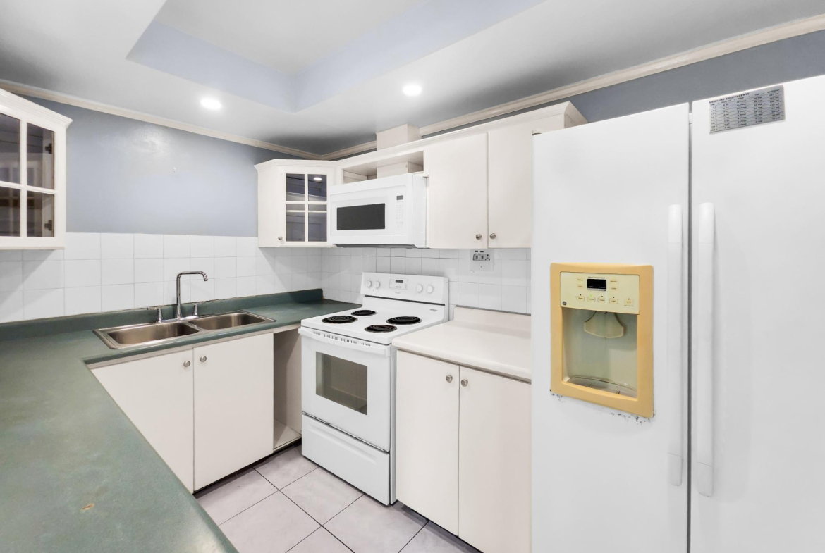 Sixth image of 1h West-17 Kingsway in Kingston 10, St. Andrew, Jamaica - property is For Sale