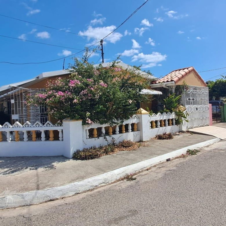 House for Rent in Hellshire Heights, St. Catherine – 2-13 Henry Morgan Drive 10 First image of 2-13 Henry Morgan Drive, Hells in Hellshire Heights, St. Catherine, Jamaica - property is For Rent