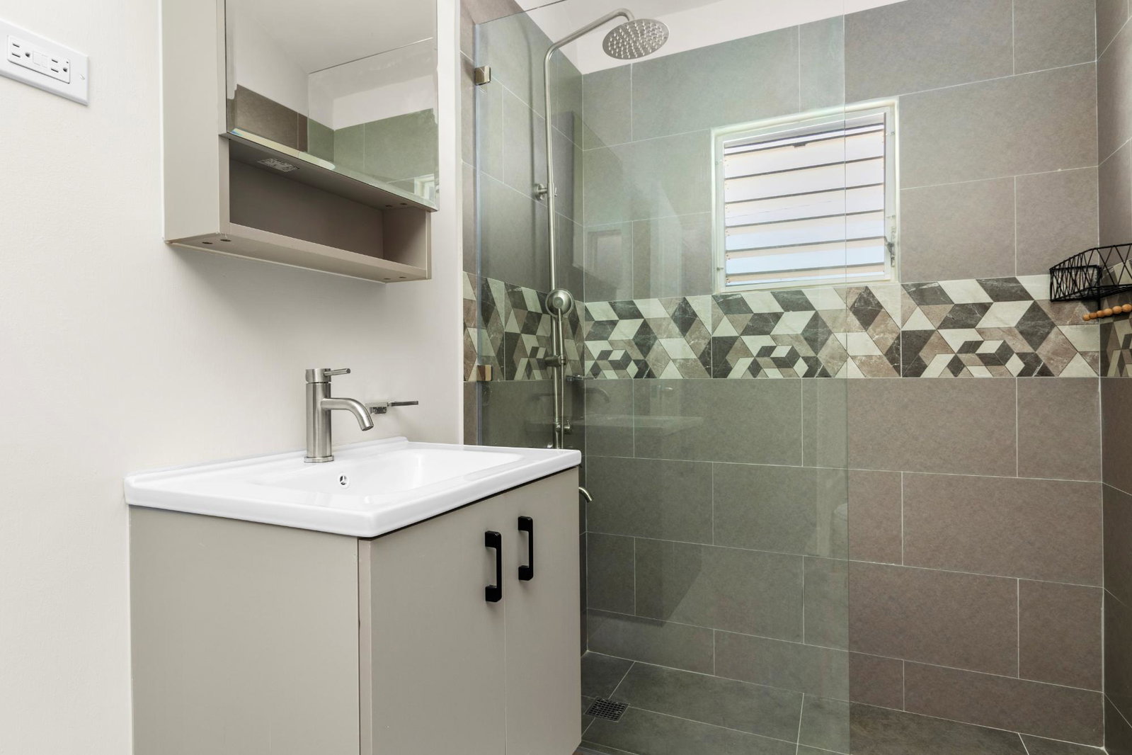 Eighth image of Phoenix Park Village Phas in Phoenix Park, St. Catherine, Jamaica - property is For Rent