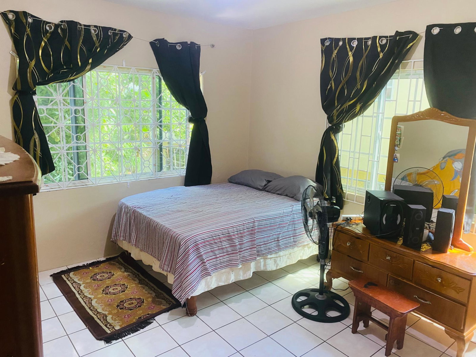 Income-Generating-6-Bedroom-House-for-Sale-in-Farm-Heights-St.-James-Jamaica Twenty-Eighth image of 593 Farm Heights Blvd., in Farm Heights, St. James, Jamaica - property is For Sale
