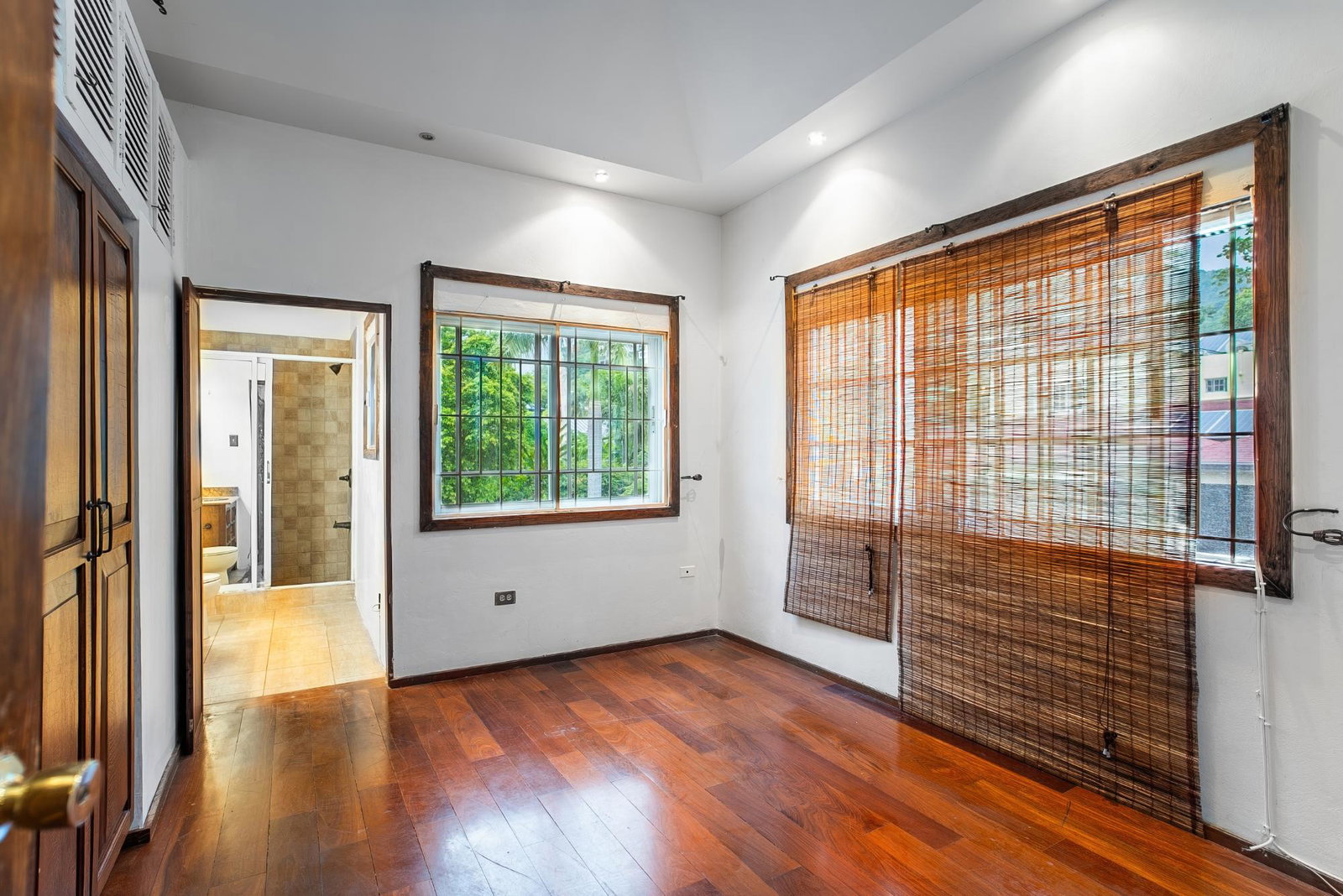 Luxury-Townhouse-for-Sale-in-Kingstons-Prestigious-Upper-Melwood-Avenue Nineteenth image of 2-1a Upper Melwood Avenue, Kin in Kingston 8, St. Andrew, Jamaica - property is For Sale
