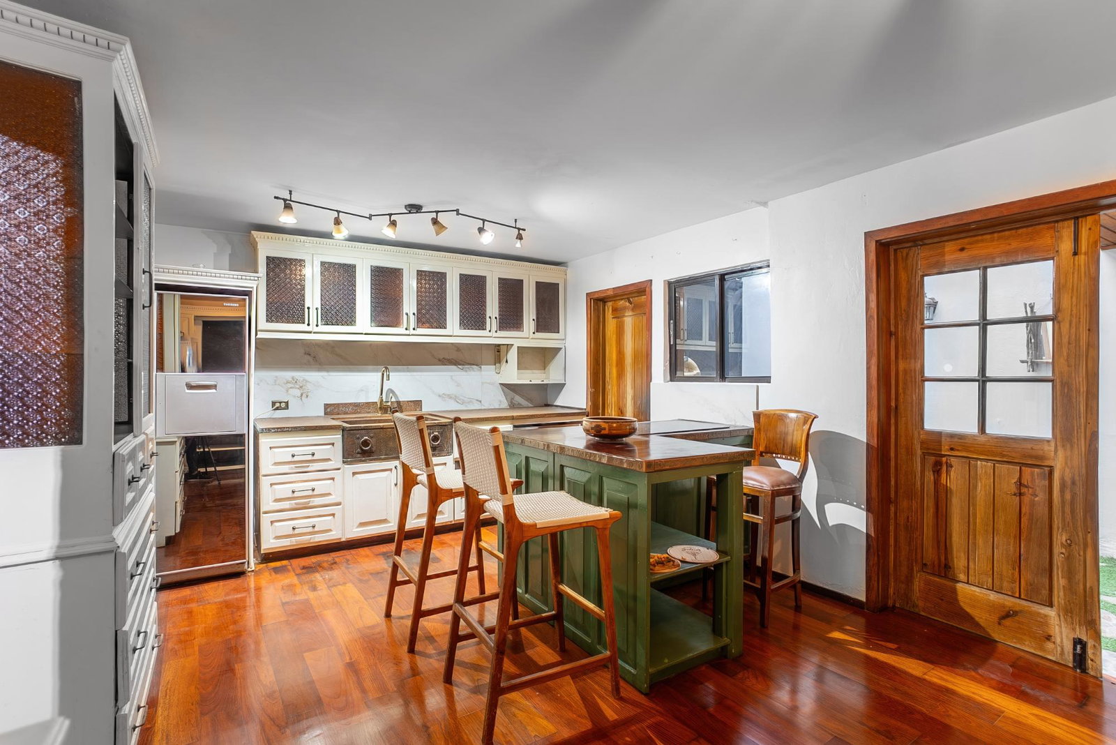Luxury-Townhouse-for-Sale-in-Kingstons-Prestigious-Upper-Melwood-Avenue Seventh image of 2-1a Upper Melwood Avenue, Kin in Kingston 8, St. Andrew, Jamaica - property is For Sale