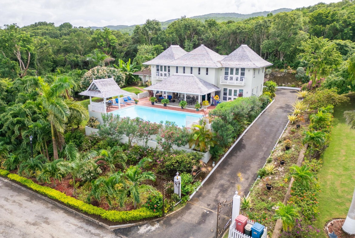 Seventh image of Paradise Plum, Rose Hall in Rose Hall, St. James, Jamaica - property is For Sale