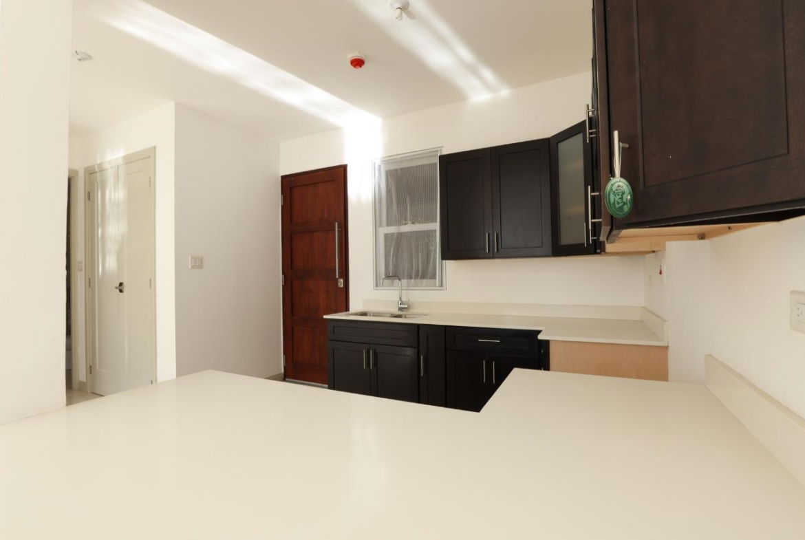 Fifth image of 5-200 Mayfair in Red Hills, St. Andrew, Jamaica - property is For Rent