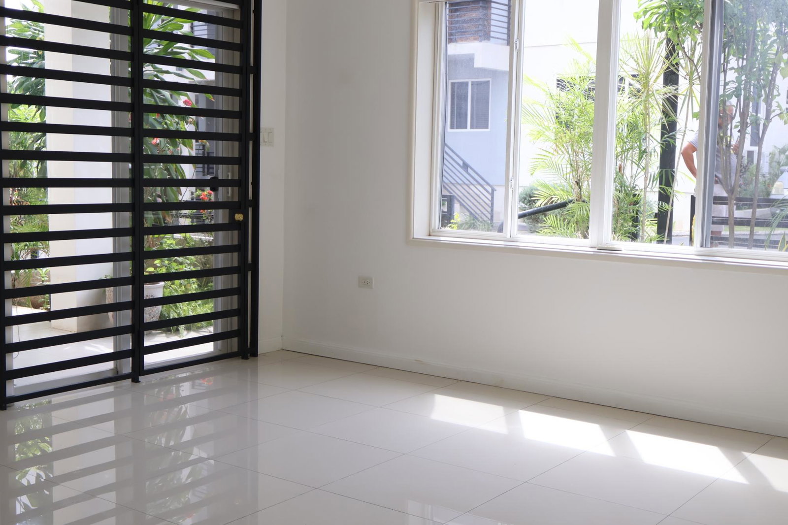 Thirtieth image of 3-5 Degenhart Close, Mcauley in Kingston 6, St. Andrew, Jamaica - property is For Rent