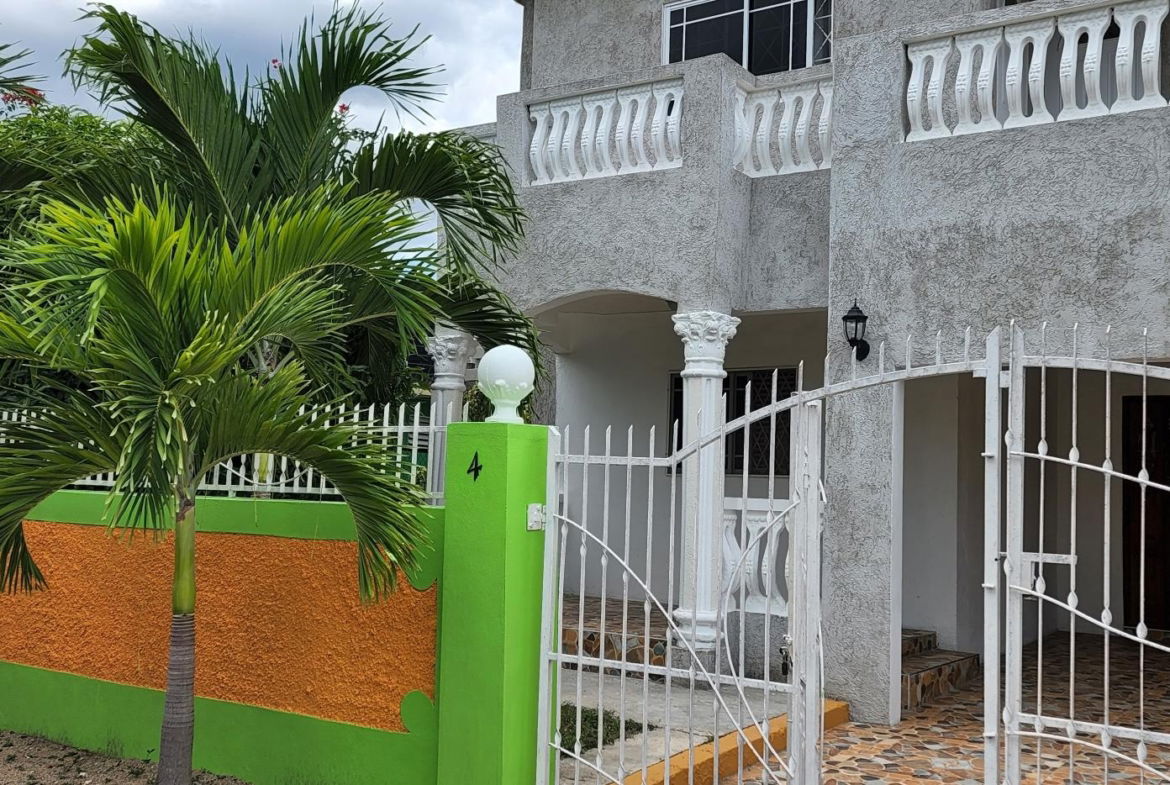 Modern-2-Bedroom-House-for-Rent-in-Innswood-Village-St.-Catherine-Jamaica Second image of 4 Sparrow Place in Innswood Village, St. Catherine, Jamaica - property is For Rent