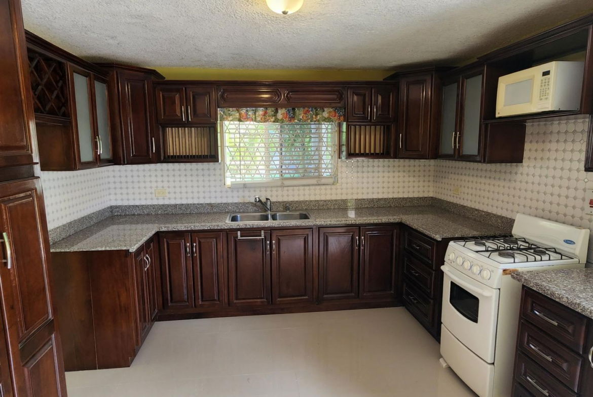 Modern-2-Bedroom-House-for-Rent-in-Innswood-Village-St.-Catherine-Jamaica Fifteenth image of 4 Sparrow Place in Innswood Village, St. Catherine, Jamaica - property is For Rent