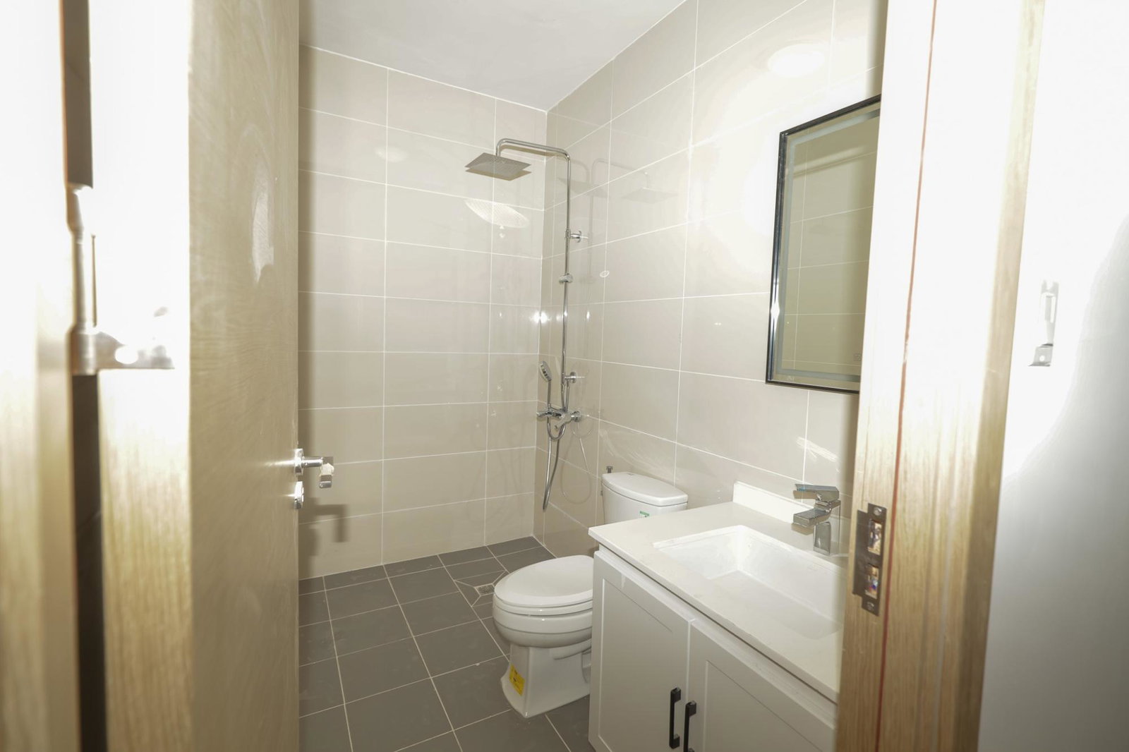 Twelfth image of 7-4 Sandhurst Crescent in Kingston 6, St. Andrew, Jamaica - property is For Sale