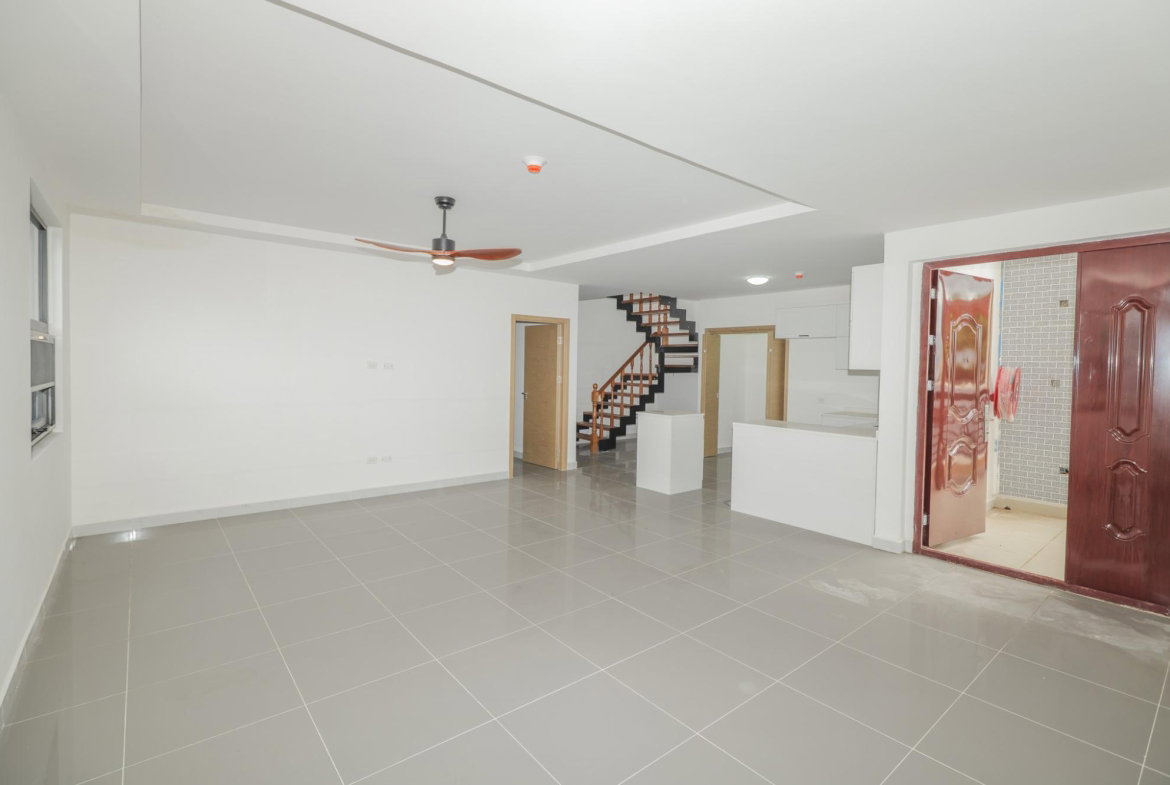 Fifth image of 7-4 Sandhurst Crescent in Kingston 6, St. Andrew, Jamaica - property is For Sale